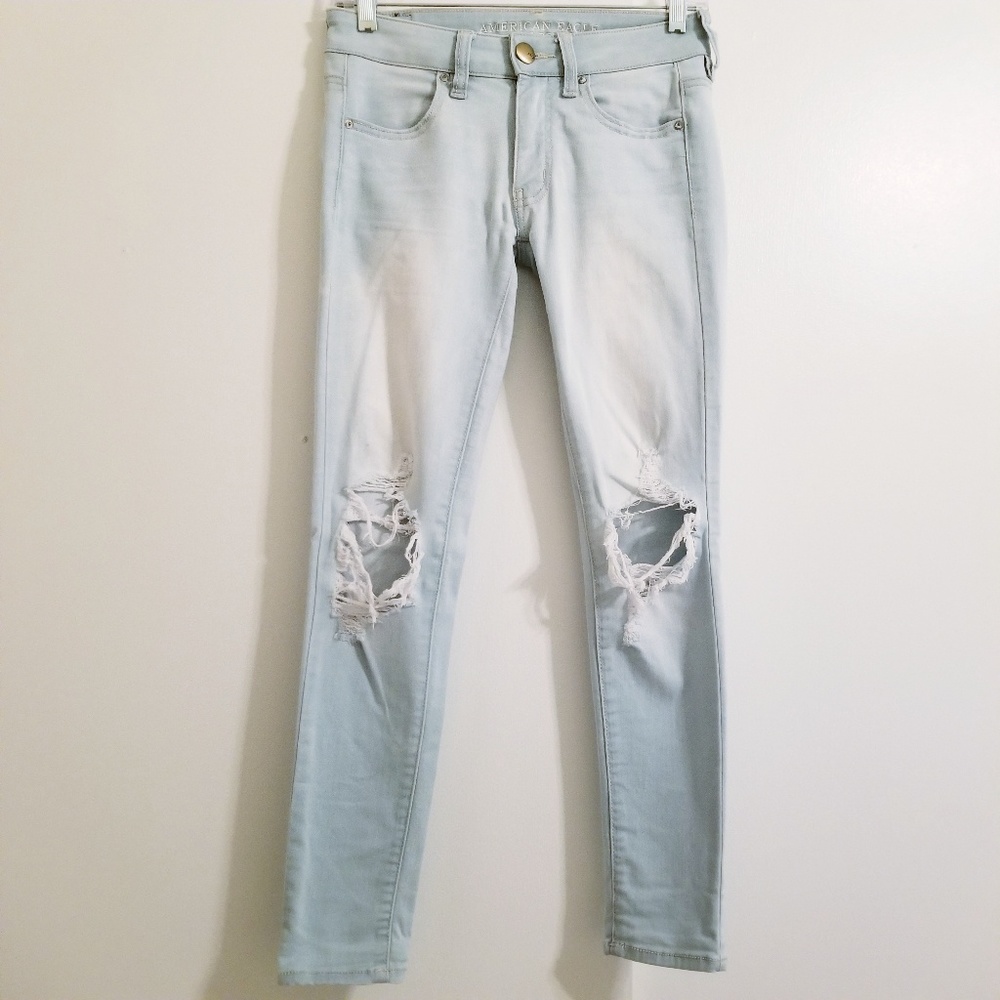 American Eagle light wash distressed jeans size 2